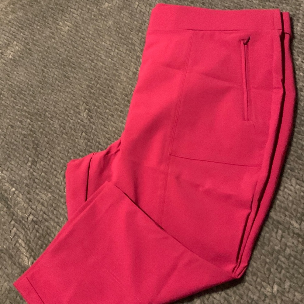 Lane Bryant Size 22 Never Worn Fuchsia Capris Pants